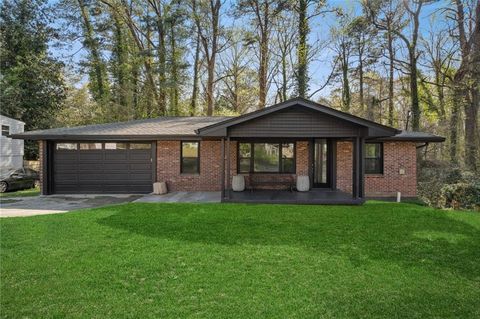 Photo of 2746 Dale Creek Drive NW, Atlanta, GA 30318 (MLS # 7764830)