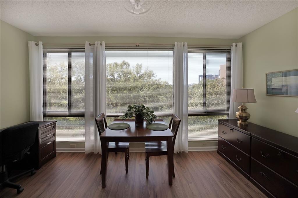 1800 Clairmont Lake 522