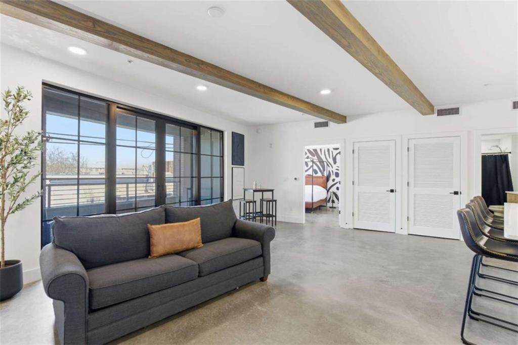 346 Peters Street SW 102