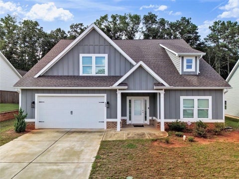 Homes For Sale - 200 Richmond Drive<br/> Statham, GA 30666