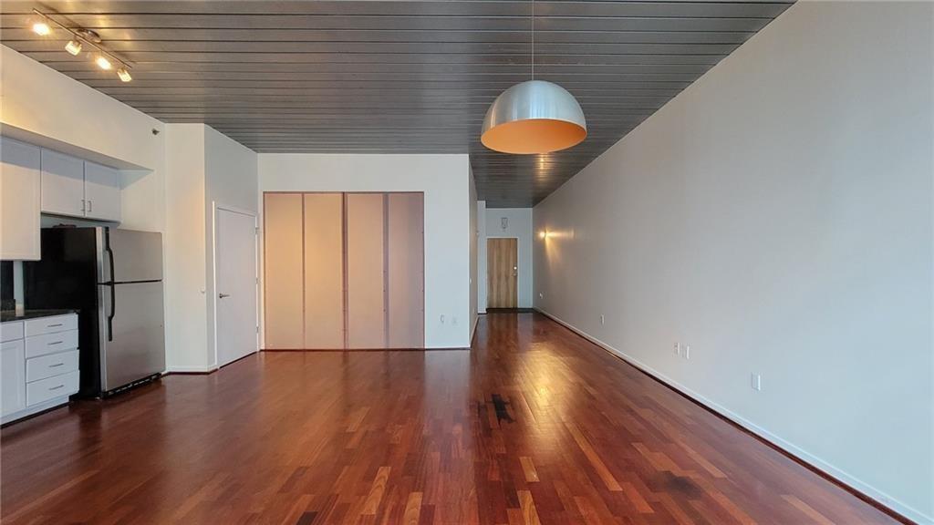 620 Glen Iris Drive NE 321