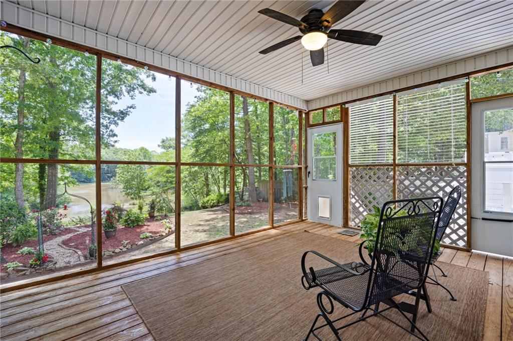 302 Lakeview Lane
