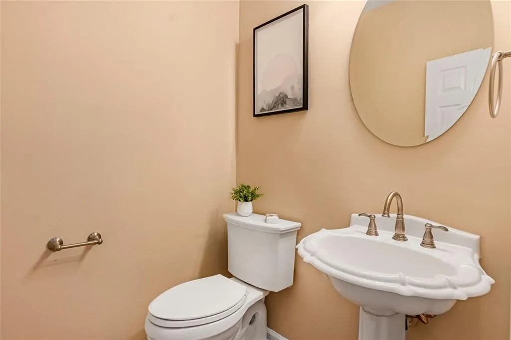 Smyrna, Georgia 30082, United States, 3 Bedrooms Bedrooms, ,4 BathroomsBathrooms,Residential,Active,134896