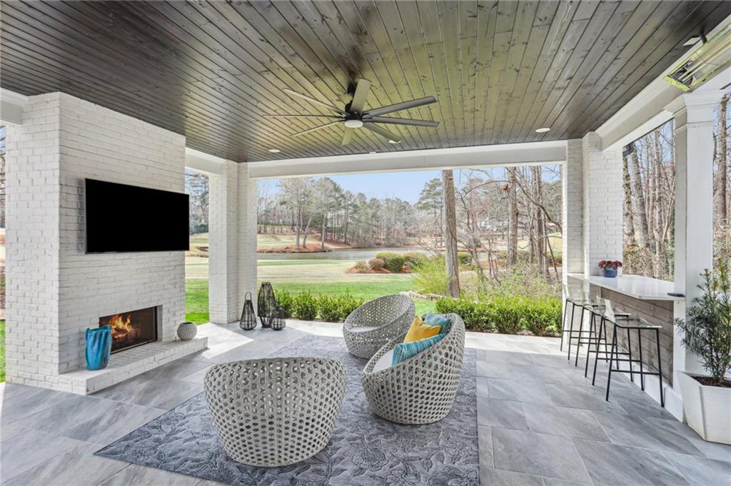1460 Lakemist Court