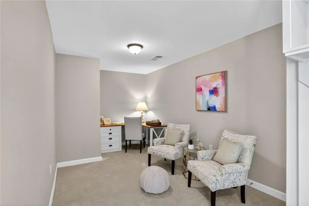 Brookhaven, Georgia 30319, United States, 2 Bedrooms Bedrooms, ,3 BathroomsBathrooms,Residential,Active,196316