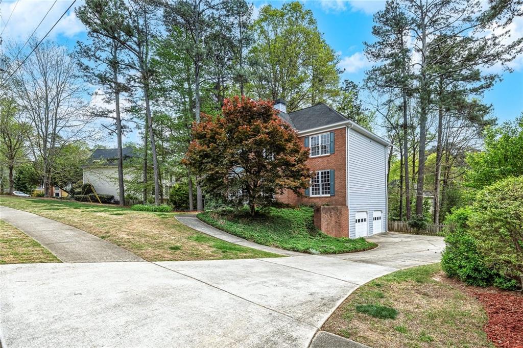 6321 Woodlore Drive NW