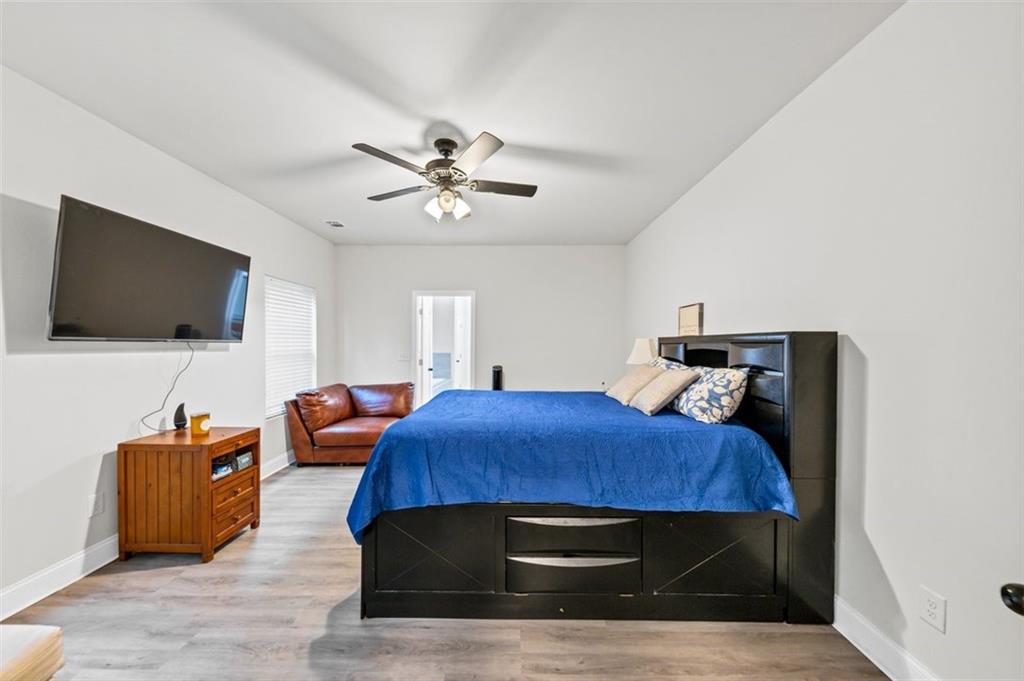 Wesley Lk/Oxford Dwn - Residential