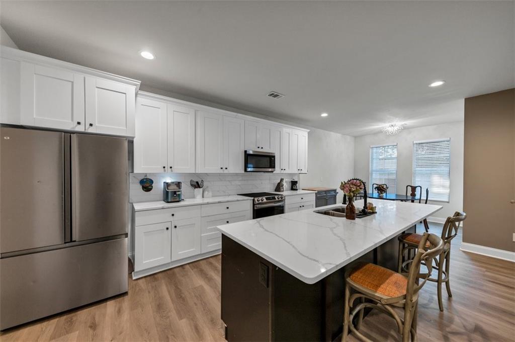 Wesley Lk/Oxford Dwn - Residential