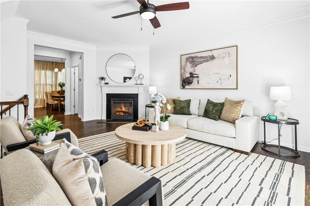 738 Province Place SE