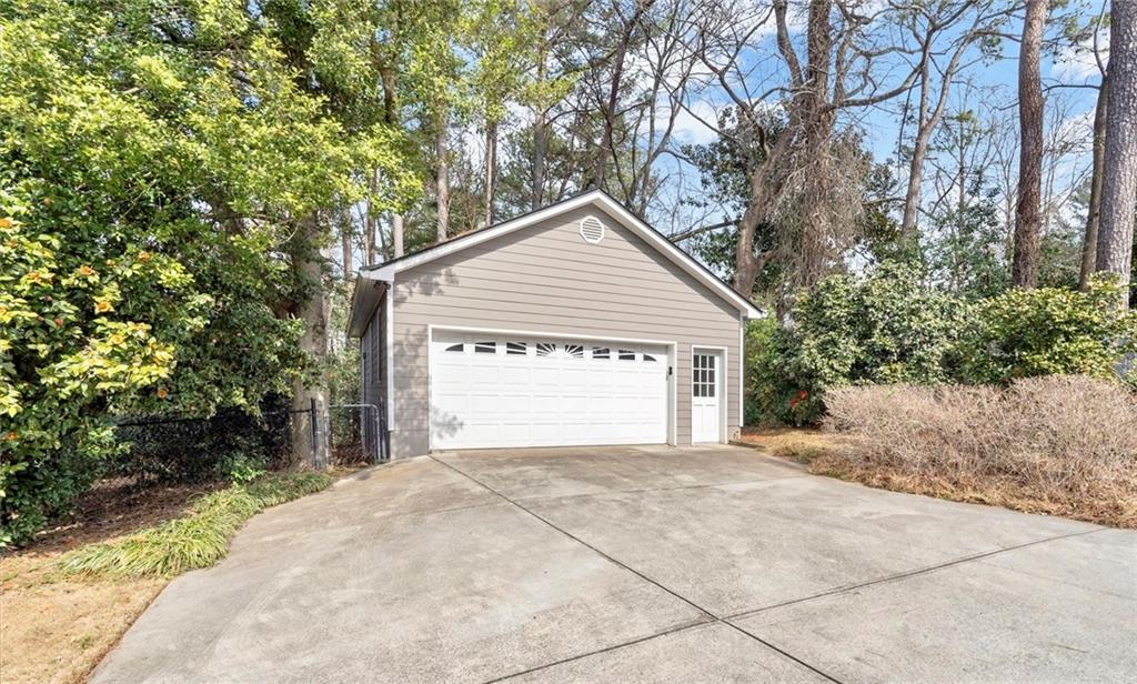 1576 Rainier Falls Drive NE