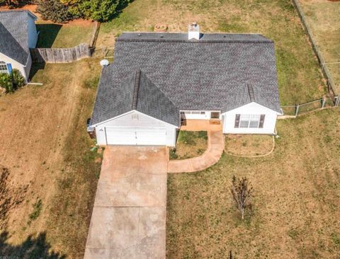 A home in Mcdonough