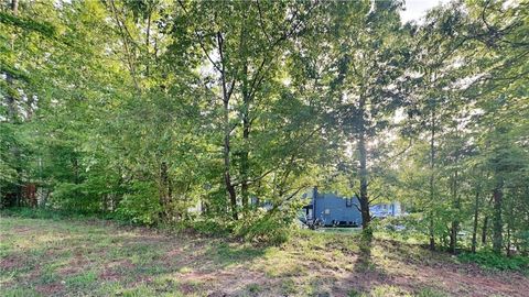 A home in Ellenwood