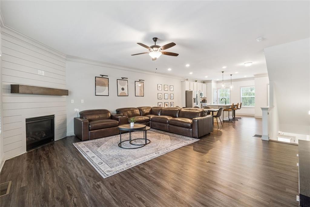 421 STOVALL Place