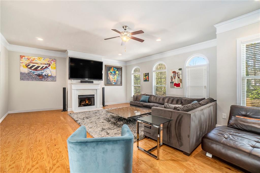 2402 Palladian Manor Way SE 3