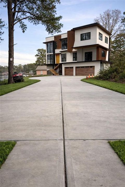 Homes For Sale - 3085 Lake Jodeco Road<br/> Jonesboro, GA 30236