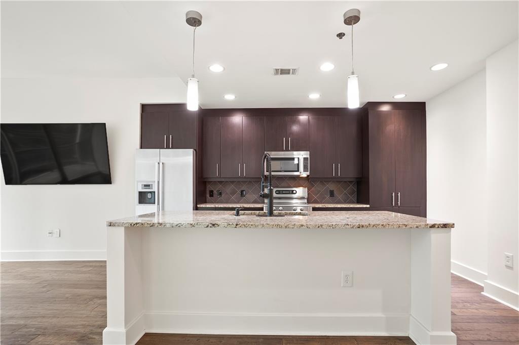 1080 Peachtree Street NE 804