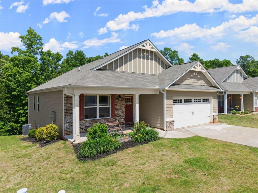 185 Sugar Creek Drive, Cornelia, Georgia image 1