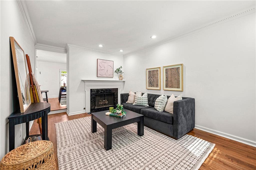 1498 Leafmore Place