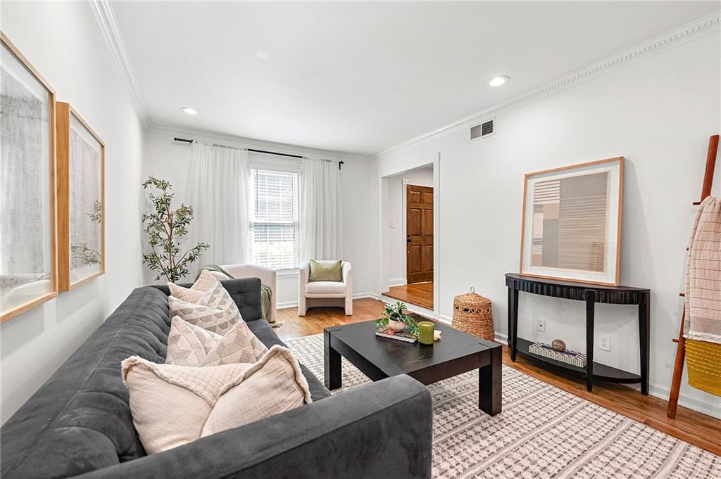 1498 Leafmore Place