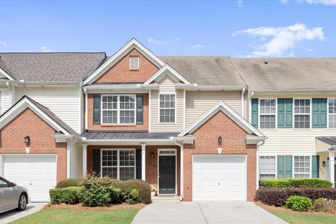 Townhouse For Sale - 3055 Kentmere Drive<br/> Cumming, GA 30040