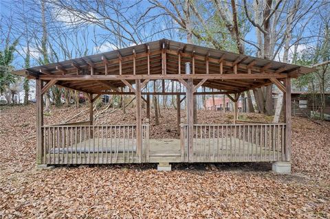 A home in Powder Springs