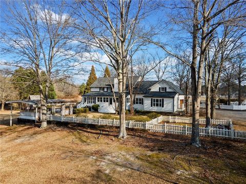 A home in Powder Springs