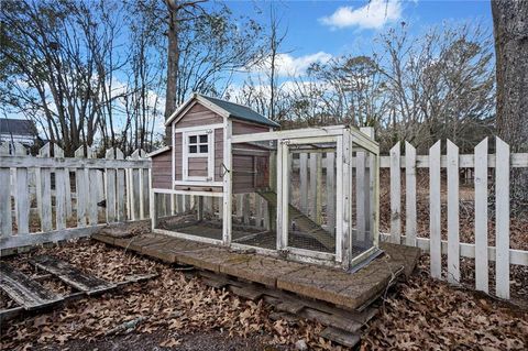 A home in Powder Springs