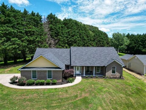 Homes For Sale - 75 Eastgate Drive<br/> Dawsonville, GA 30534