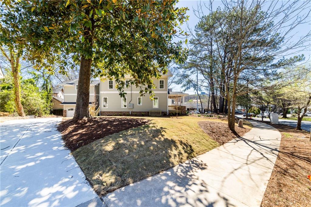 585 Sherwood Road, Atlanta, Georgia image 10