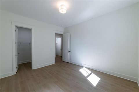 listing image 124