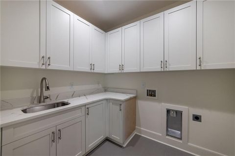 listing image 104