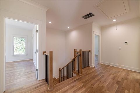 listing image 103