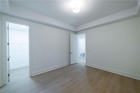 listing image 129