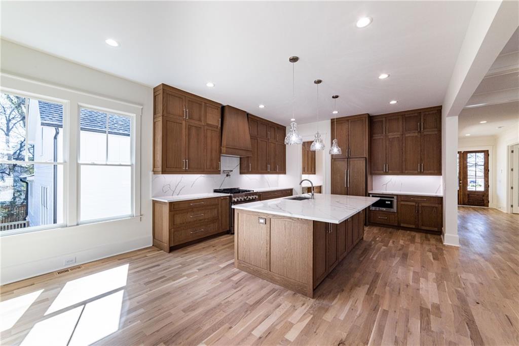 585 Sherwood Road, Atlanta, Georgia image 37