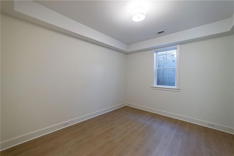 listing image 127