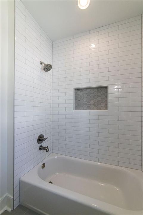 listing image 89