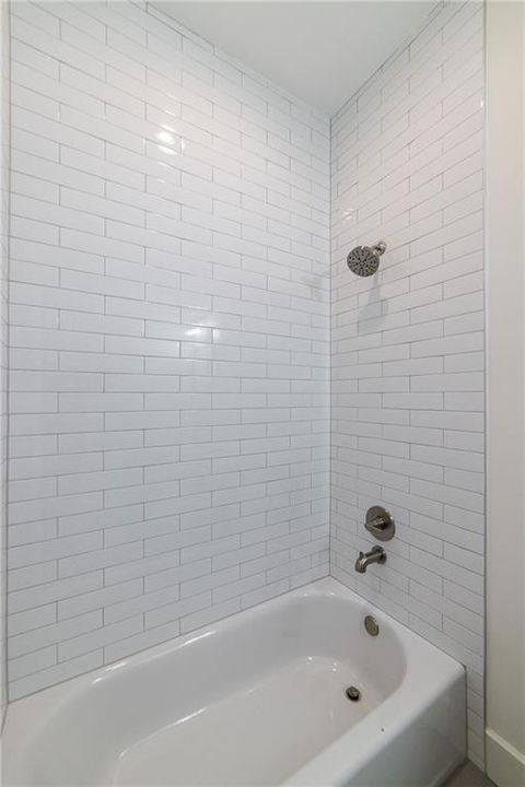 listing image 121
