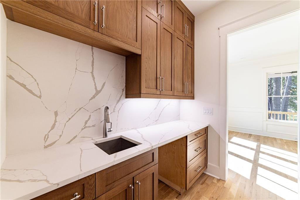 585 Sherwood Road, Atlanta, Georgia image 46