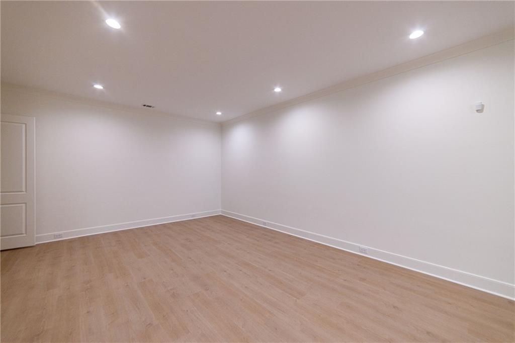 listing image 109
