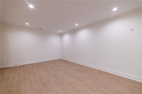 listing image 109