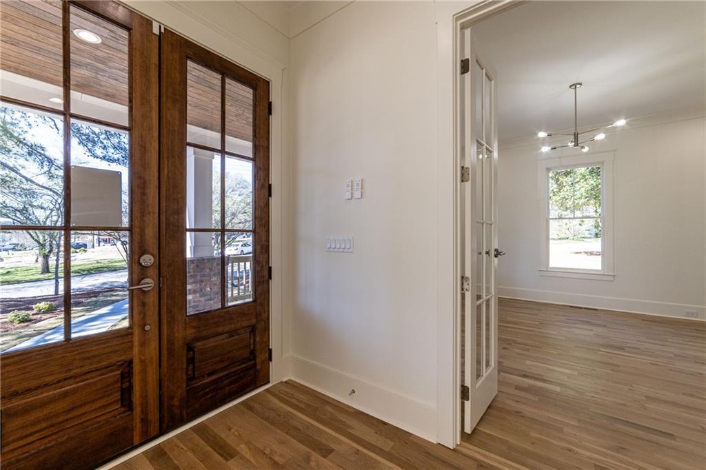 585 Sherwood Road, Atlanta, Georgia image 16