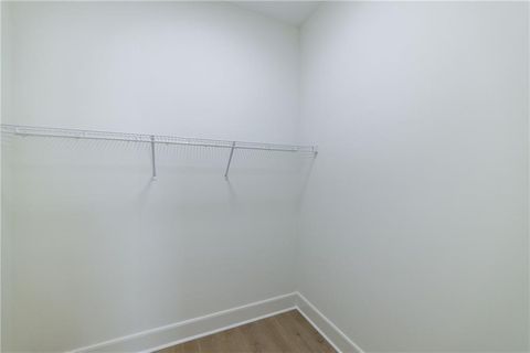 listing image 126