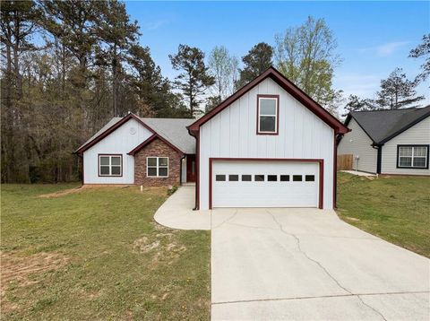 Homes For Sale - 254 Shadetree Lane<br/> Lawrenceville, GA 30044
