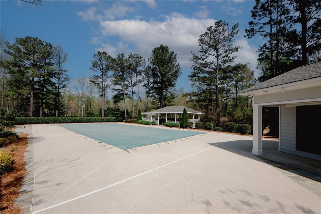 Leeward Walk - Residential