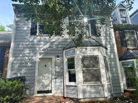 Photo of 1270 Warsaw Rd Rd, Roswell, GA 30076 (MLS # 7755501)