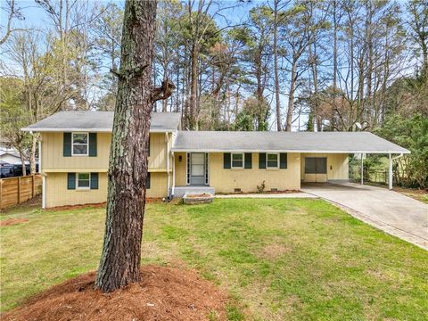 Homes For Sale - 1626 Bussell Place<br/> Norcross, GA 30093