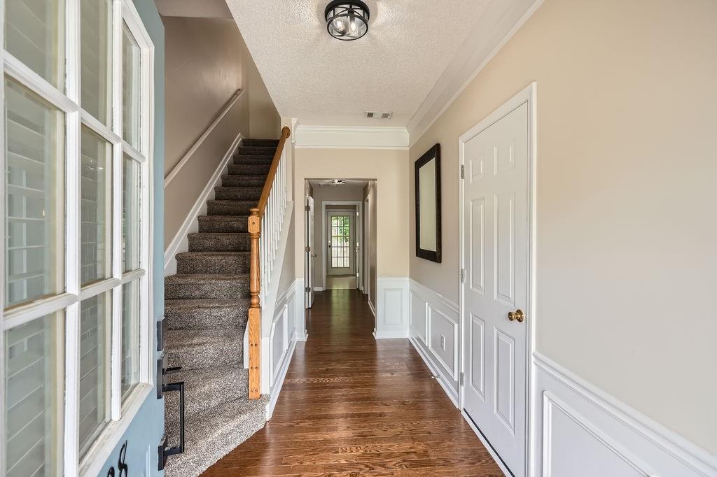1928 Stancrest Trace NW