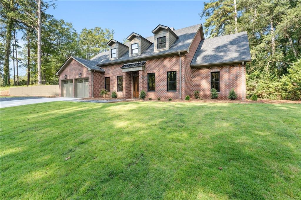 111 Sunset Boulevard