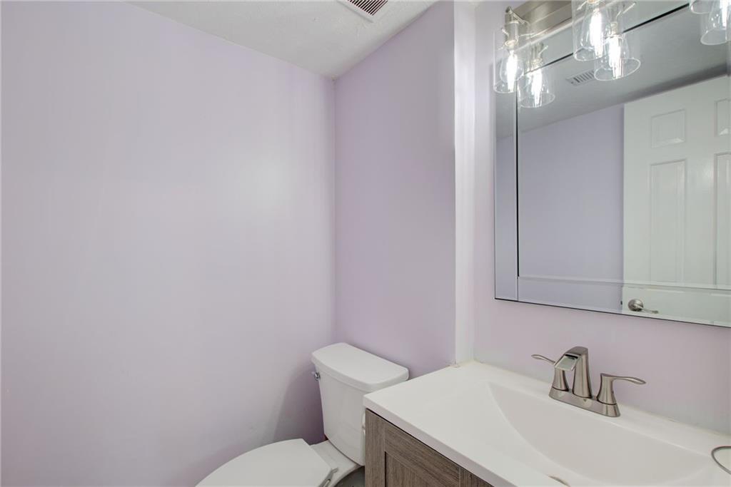 10 Market Square Place NW