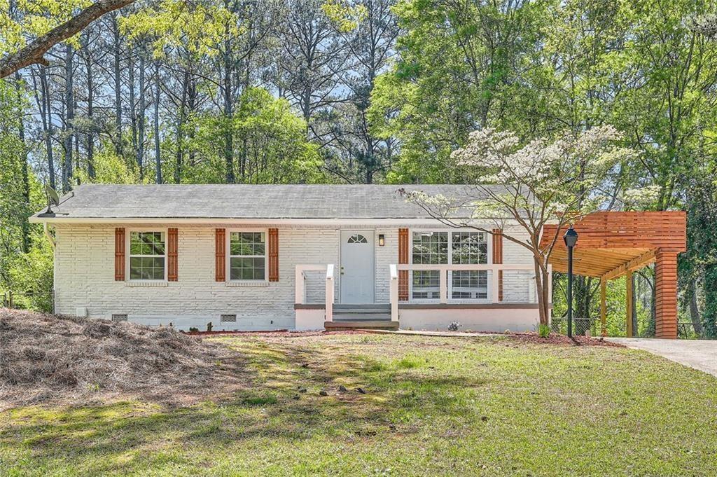 Welcome to 4201 Regal Ridge Drive, a thoughtfully renovated ranch-style home located on a quiet street in Austell. This 3-bedroom, 2-bath residence offers a blend of classic charm and modern updates, ideal for first-time buyers, those looking to downsize, or anyone seeking the ease of one-level living.
Recent improvements include new wide-plank flooring throughout the home, an open-concept living area, and an eat-in kitchen featuring brand-new stainless steel appliances, white shaker cabinetry, and quartz countertops. One bathroom has been fully renovated, while a second bathroom was recently added, providing additional functionality and value.
Step outside to a covered patio, perfect for year-round enjoyment. A newly constructed carport provides covered parking and enhances the home's curb appeal.
Conveniently located minutes from shopping, dining, and top-rated schools, with quick access to I-20 for commutes to Midtown or west toward Douglasville.
This home is move-in ready with quality finishes throughout. Schedule a showing today to experience everything 4201 Regal Ridge Drive has to offer.
